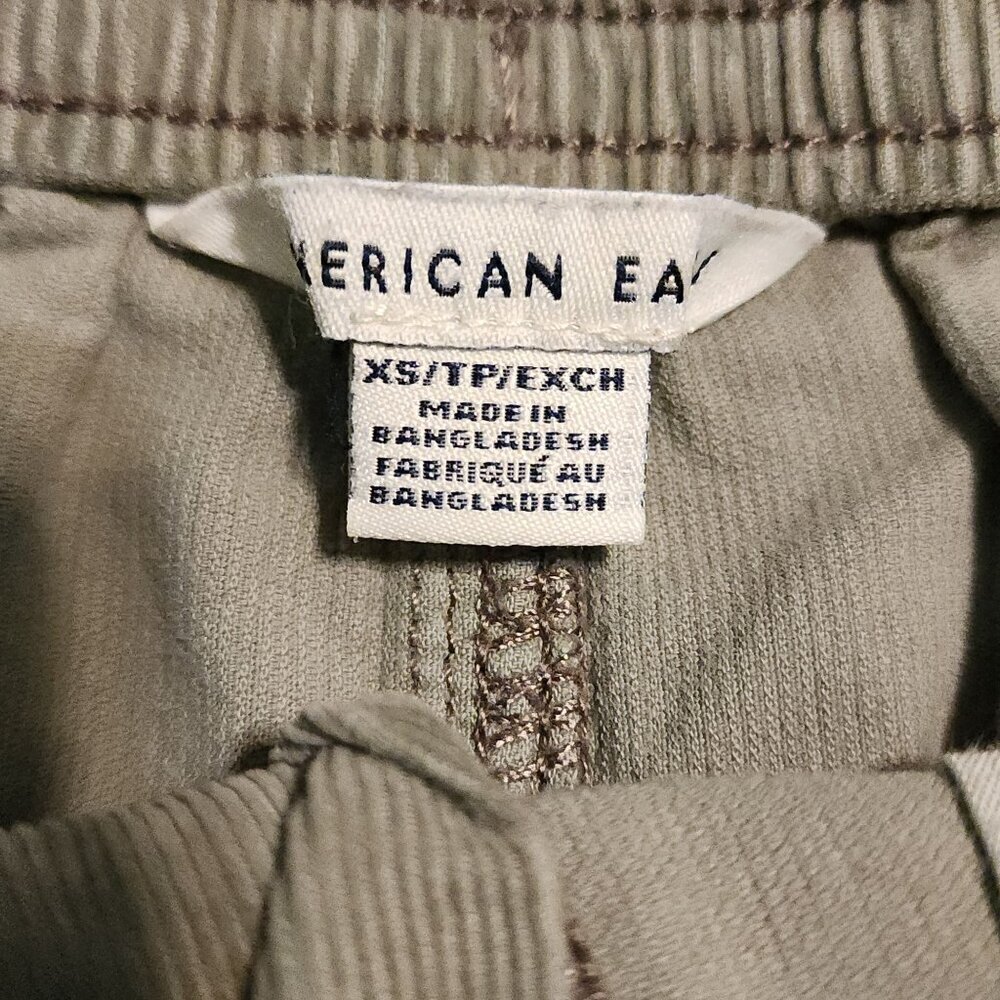 American Eagle sz XS women olive green corduroy shorts - Picture 7 of 11
